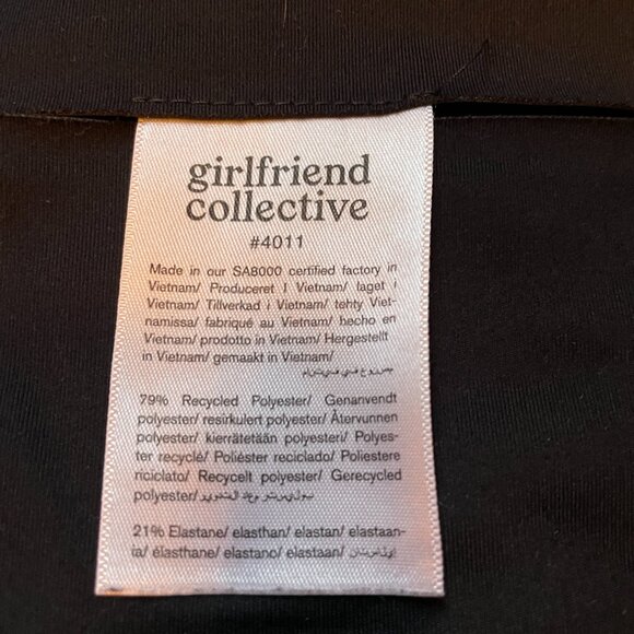 Girlfriend Collective high-rise bike shorts - Picture 3 of 8